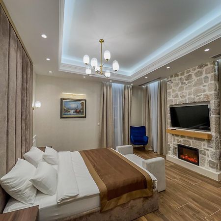 Hive Luxury Suites By Mn Property Kotor Luaran gambar